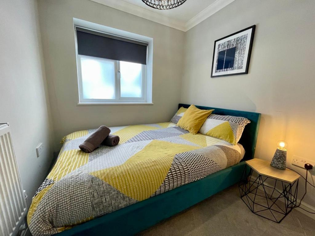 Stylish Modern Two Bedroom Apartment With Garden Кардіфф Екстер'єр фото